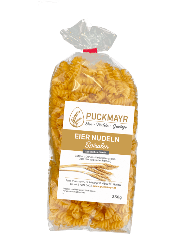 eine Packung Spiralen Nudeln